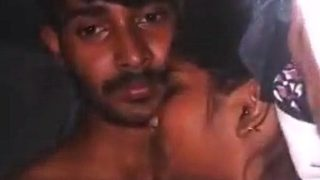 Kisah Mesra Penuh Nafsu Antara Kakak Dan Adik Di Tamil