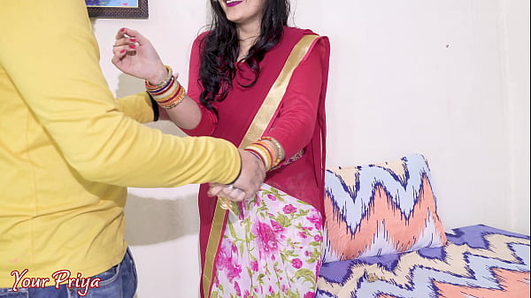 Desi Bhabhi Digebok Anal Keras Setelah Blowjob Dalam Yang Bikin Nafsu. Video Porno Hindi.