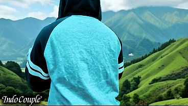 Istri Berhijab Nakal Selingkuh Saat Suami Asyik Liburan Di Bali, Digoyang Pacar Sampai Telan Cairan Panas.