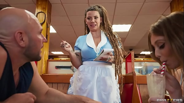 Lucy Foxx Dan Indica Flower: Petualangan Panas Di Restoran, Nikmati Diskon Eksklusif Di Situs Resmi!