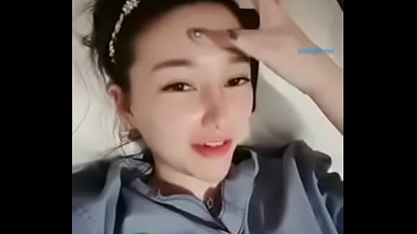 Video Live Lengkap: Cewek Asia Menggoda Terapis Pijat