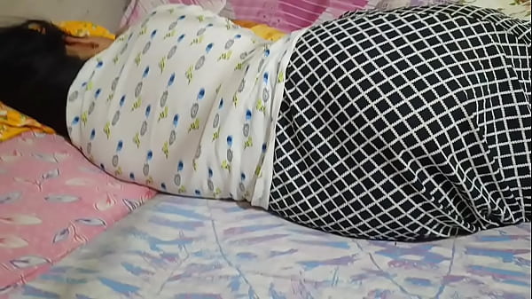 Istri Rumah Tangga Desi Nikmati Bercinta