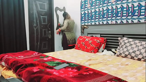 Istri Punjabi Digituji Suami Yang Rela, Dengan Audio Hindi Yang Jelas