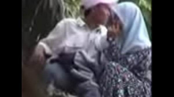 Malaysian Tudung Goyang Pantat