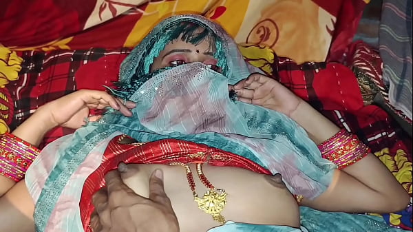 Bhabhi Seksi Panas, Adegan Ranjang Terliar Dalam Video Porno Hindi