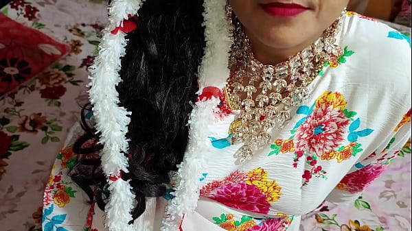 भाभी की गर्म चुदाई की आवाजें – हिंदी में मजेदार ऑडियो