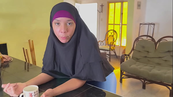 Menggoda Madrastra Arab Muslimku Dengan Kerudung Mesum