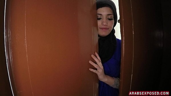 Turis Amerika Mengidamkan Kemesraan Ranjang Wanita Arab