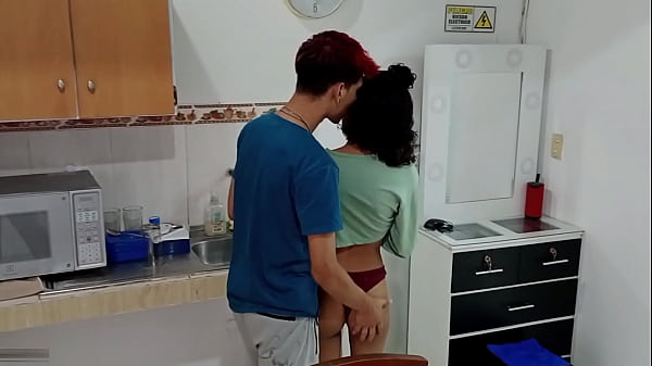 Hermanastra Cachonda Con Tremendo Culo Desea La Verga De Su Hermanastro Y Que Se La Dé Duro En La Cocina – Relato Completo