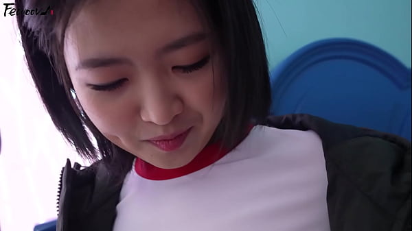 Korea – Goyang Seksi Pacar Palsu Dengan Stoking Hitam Menggoda