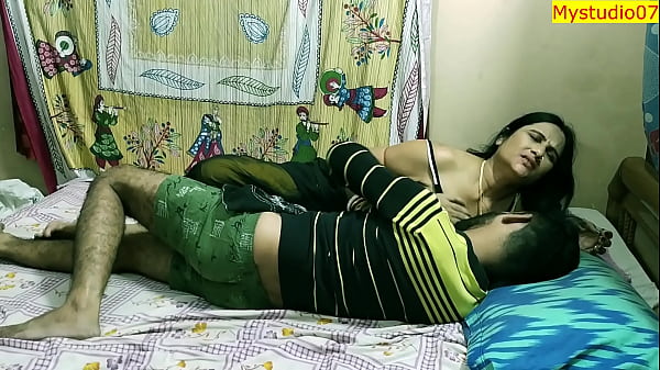 Desi Bhabhi Randi Panas Ngeseks Dengan Pengangguran Devor! Adegan Ranjang Seru Dengan Suara Hindi Jernih