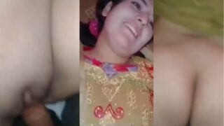 Pria Ngentot Cewek Gemuk Dhaka-nya Dalam Adegan Panas Bangladeshi