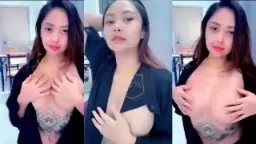 Savanah Alias Hypernova Meremas Dan Menggoda Payudaranya Yang Menggairahkan