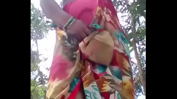 Desi Roshni Bhabhi Pamer Barang-barang Panasnya