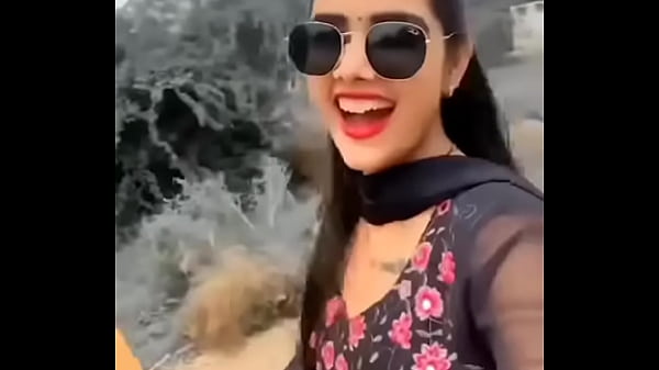 Bhabhi Desi Montok Naik Turun Susu