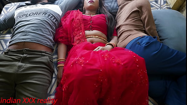 Gairah Terlarang: Kisah Panas Keluarga Tiri India