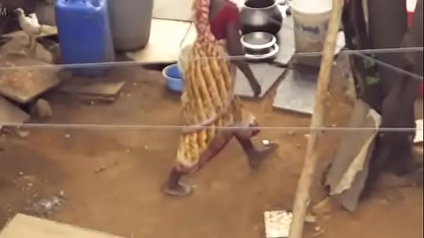 Desi Berdiri Kencing Dan Pipis