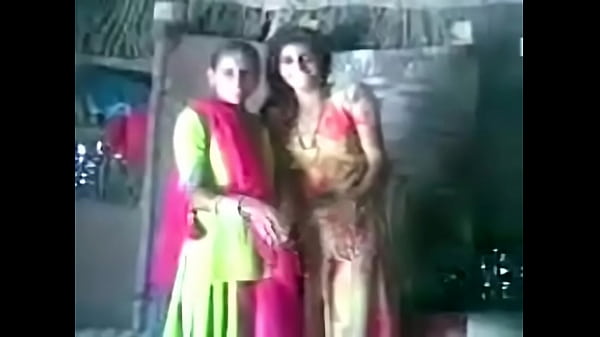 Gairah Lesbi Desi Yang Menggoda