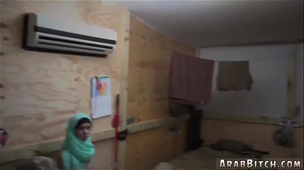 Gadis Arab Muda Dan Teman Kencan Kakak Tirinya Ngentot Teman Mainnya