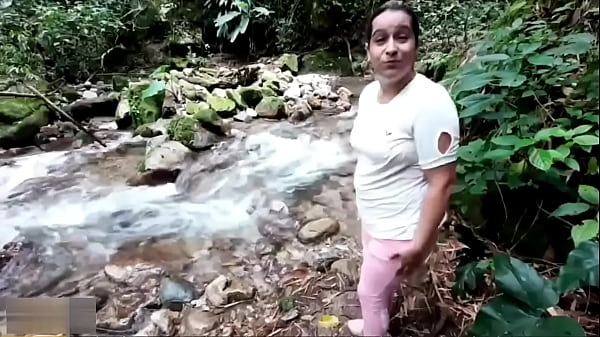 Cogiendo A Mi Madrastra Por Toda La Ciudad – Relato Completo Y Caliente