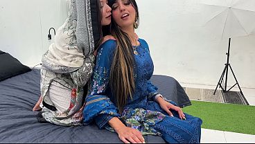 Goyangan Liar Tiga Sekawan Dengan Dua Arab Montok, Payudara Besar Dan Memek Ketat – Aaliyah Yasin Dan Jade Presley