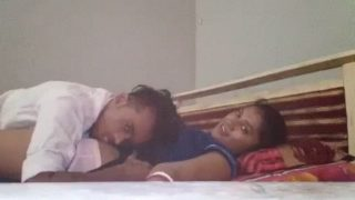 Ngentot Depan Pintu, Jilat Memek Bhabhi Tetangga Sambil Foreplay Panas.