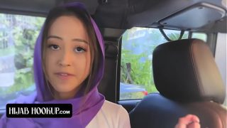 Alexia Anders, Gadis Muslim Yang Menyelinapkan Kekasih Untuk Kenikmatan Terlarang, Tertangkap Basah Oleh Ayahnya