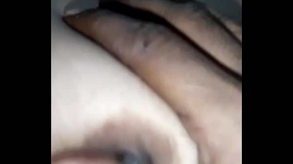 Hiru Si Bhabhi Lagi Pengen Digebukin.