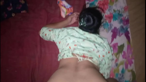 Desi Cewek Pacar Gelap Digebukin Sambil Merem Melek