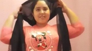 Dada Besar Paki Cantik Buka Jendela, Siap Digoyang.