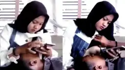 Jilbab Abg Nyusuin Pacar Di Warung Kopi, Bikin Ngilu Lihatnya.