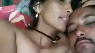 Video Mesum Pasangan India, Main-main Di Ranjang Sebelum Ngewe