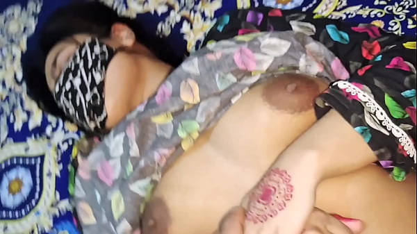 Ibu Tiriku Ngajarin Aku Cara Ngewe, Omongan Kotor India, Erangan Liar, Ngegas Di Ranjang.