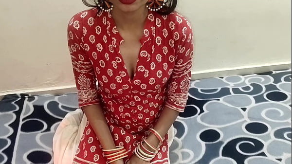Desi Indian Village Bhabhi Ne Khula Parlour Officer Ko Rishwat Na Dene Par Apni Gaand Marwai, Sexy Audio Ke Saath
