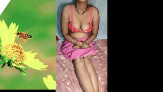 Desi Ibu Rumah Tangga Seksi Ngentot Memek Keras