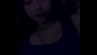 Cewek Cantik Muka Manis, Bikin Pengen Gigit Bibirnya Tiap Ngeliat.
