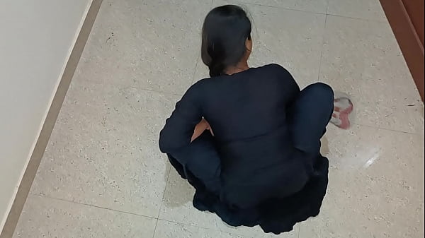Cewek Pembantu Desi India Lagi Digenjot Sama Bos Rumah, Suara Hindi Jelas Bikin Makin Panas
