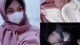 Hijab Manis Merintih Nafsu, Pantat Montok Menggoda.