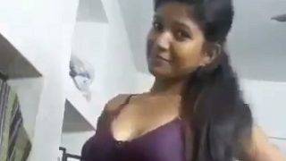 Nagna Ngeluarin Video Mms Sendirian, Cewek India Panas Banget