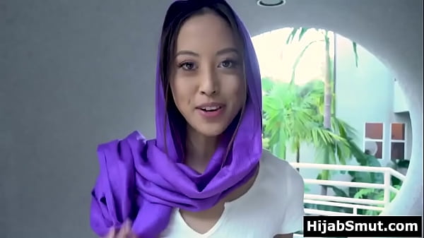 Gadis Muslimah Remaja, Sange Berat, Ngebet Banget Pengen Ngentot.
