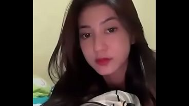 Cewek Indonesia Live Ig, Goyang Panas Bikin Ngiler, Crot Di Dalem