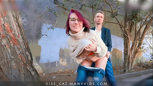 Kisscat Sarapan Cinta Dengan Sosis – Agen Publik Jambret Mahasiswi Rusia Buat Nge-seks Di Luar