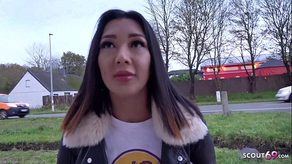 Kampung Jerman, Gadis Thailand Panggil Kitty, Ngeseks Panas Di Casting Jalanan Flensburg