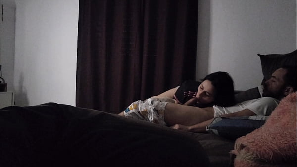 Tia Gatal Sengaja Atur Biar Bisa Rebahan Di Sofa Bareng Ponakan, Siap-siap Aja.