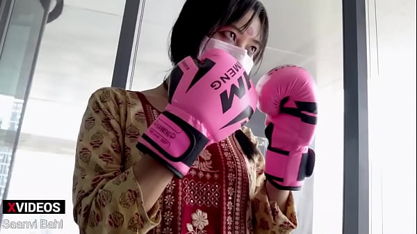 Gadis Petarung Ufc Desi Pukulannya Bikin Makin Horny, Gaya Kayak Pro.