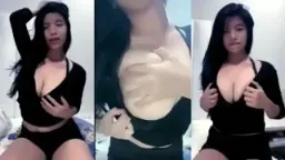 Aulmii Jilat-jilat Uting Basah, Nikmatnya Bikin Muncrat (awwbaby)