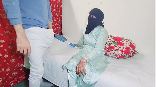 Tusuk Kontol Gede Ke Pantat Montok Cewek India Sange, Sambil Ngomong Kotor Bahasa Hindi, Ngentot Memek Belakang Keras-keras.