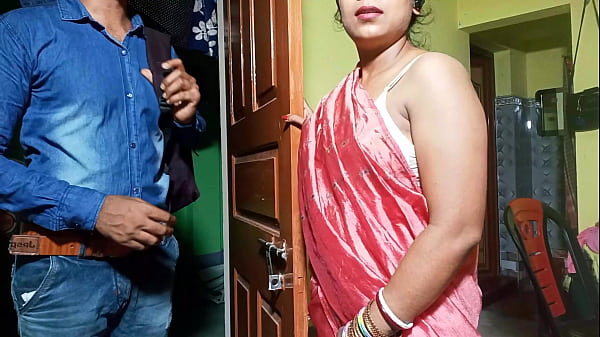 ब्रा सेल्समैन ने भाभी को चोदा, उसकी चीखें सुनो भारतीय गंदी फिल्म